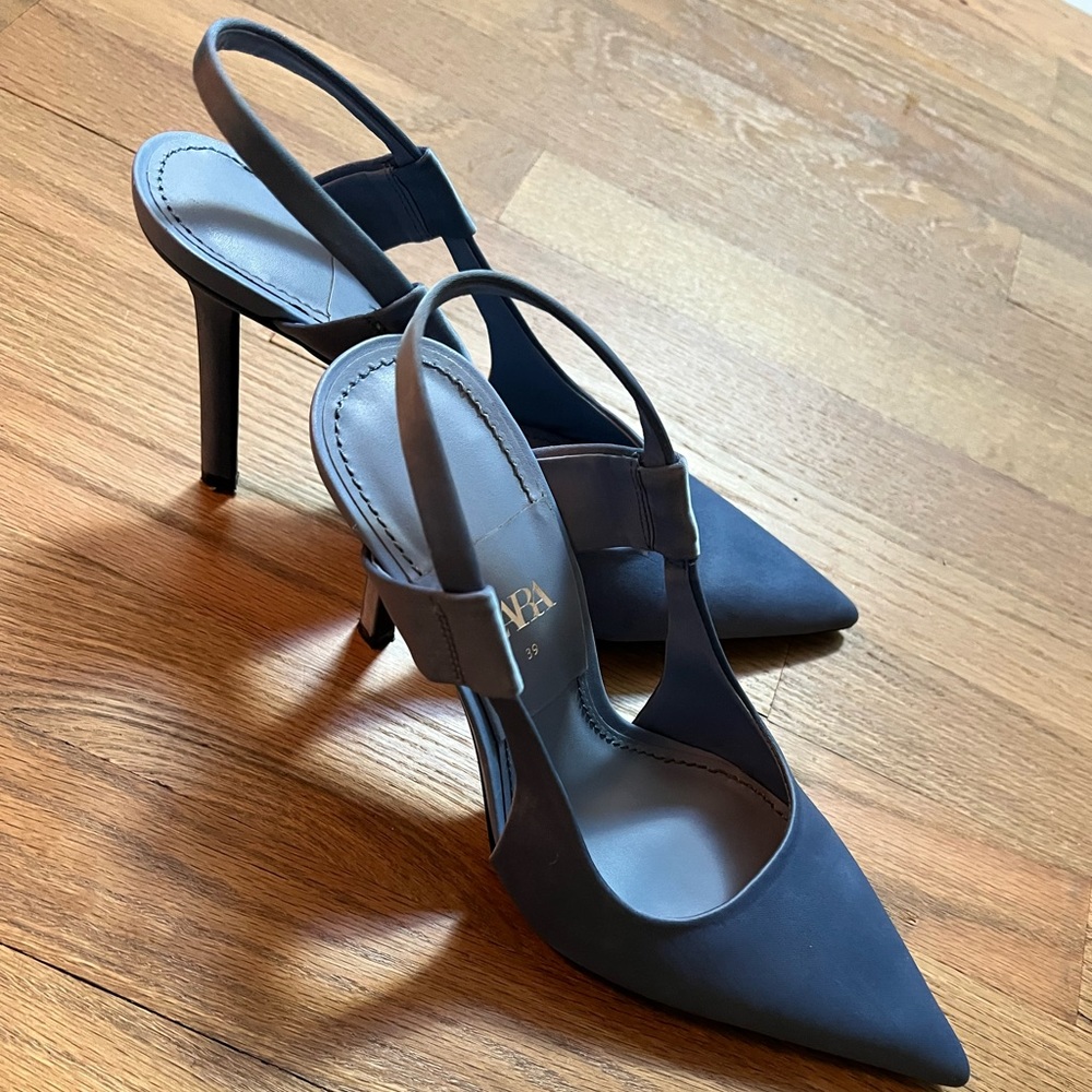 Zara satin slingback pump size 39 like new